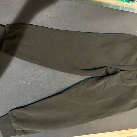Puma Black Pants - Comfort and Style for Every Occasion - Picture 2 of 5